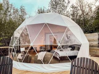 Luxury Fully Equipped Dome with Hot-Tub and Impressive Deck in Tennessee - - 0