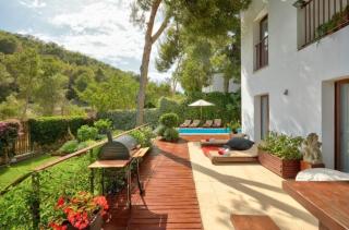 Villa Retreats - 7