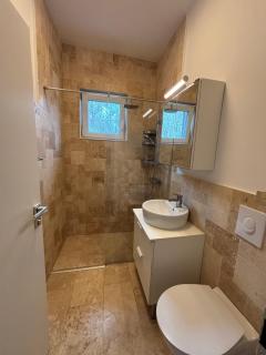 Tau Central Apartment - Oradea - 4