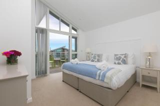 64 Una - Carbis Bay - 2