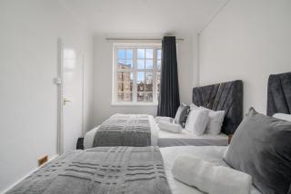 Elegant 2-Bedroom Apartment in Prime Marble Arch 23GM - Londra - 5