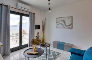 Beachfront Blue Comfort Sitia By ComfortBnb - 5