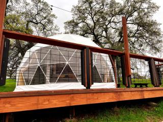 Luxurious Rustic Dome with Private Deck and Picnic Table in California - Grass Valley - 5