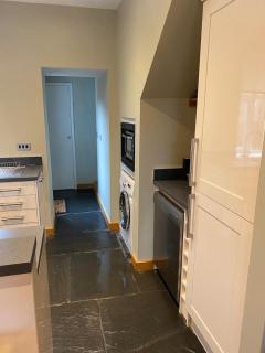 Riverside Cottage with secure bike storage - Staveley - 3