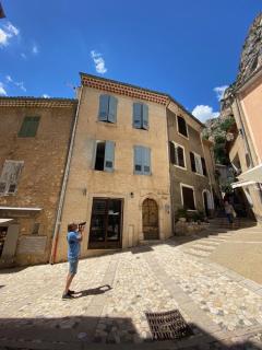 La Bonne Etoile - The Good Star - Moustiers-Sainte-Marie - 0