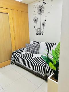 Icy CondoTel in Shell Residences - Manila - 6