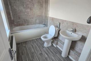 Spacious Central Home - Sleeps 7 Garden & Parking - Sheffield - 6