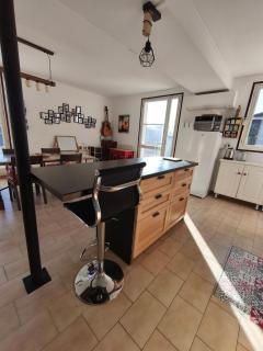 Maison lumineuse avec terrasse vue & parking au cœur de Limoux - 3