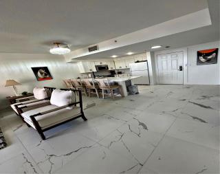 Vacation in Comfort and luxury - Updated 1BR King Bed Master Jacuzzi Suite - Wyndham Ocean Walk - Daytona Beach - 5