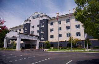 Fairfield Inn and Suites Cleveland - 9
