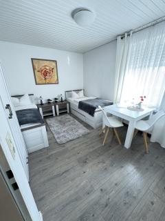Hotel Pension Petra - Bad Zwischenahn - 7