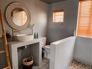 The Kite Cottage - 8