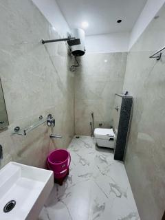 Avadh palace Hotel - Ayodhya - 7