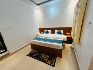 Avadh palace Hotel - Ayodhya - 4