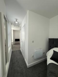 9 Mill Lane, Cardiff - PRIME CITY CENTRE - 5