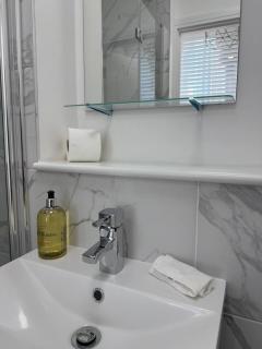 9 Mill Lane, Cardiff - PRIME CITY CENTRE - 1