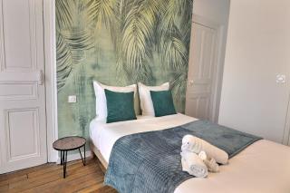 Le Cocon des halles * Ideal Couple ou solo * WiFi * Élégance * Pieds des Halles - 2