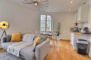 Le Cocon des halles * Ideal Couple ou solo * WiFi * Élégance * Pieds des Halles - 3