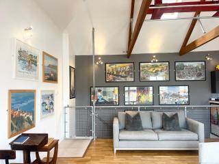 Stylish~Tasteful~2Bed~2Bath~Central~Townhouse - Penzance - 7
