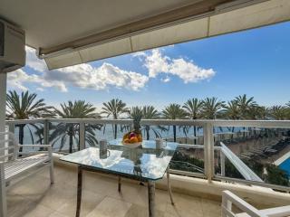 Palm Beach 2F A Stylish Seaside Apartment with parking - Marbella - 9