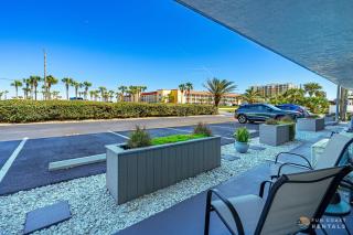 NEW! Colorful studio STEPS from the Beach with Pool and Upgraded Kitchen! - New Smyrna Beach - 8