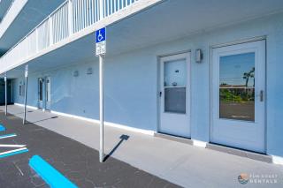 NEW! Colorful studio STEPS from the Beach with Pool and Upgraded Kitchen! - New Smyrna Beach - 5