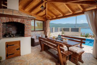 Beachfront villa Noa with heated pool - 2