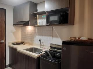 Cozy Wooden Design Studio Condo Unit at Studio 7 Edsa - Manila - 7