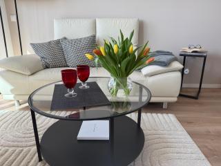 Traumferienwohnung "Freiheit" - Panoramablick - großer Balkon - schnelles WLAN - Arbeitsplatz - Parkplatz inklusive - 300 Meter zum Strand - Heiligenhafen - 9