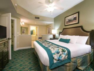 2 Minutes Walk to Ocean from this 1BD condo within resort with lots of amenities - 9
