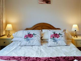 Briar Bank Bungalow - 2