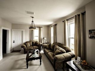 Charming Weekend Getaway Located on a Vineyard near Cleveland, Ohio - Berlin Center - 5