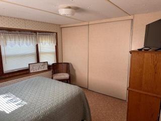 Wake Up on Walnut - 1