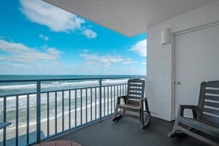 Direct Oceanfront Condo, No-Drive Beach, Great Beach View From Private Balcony - 8
