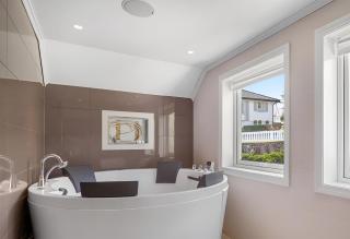 Beachfront Villa with Jacuzzi, Cinema & Canoe - 8