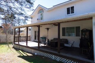 Chic Catskills Farmhouse - 6