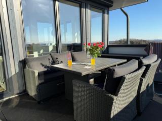 Penthouse mit Sauna, Whirlpool & Tischkicker - Bergneustadt - 1