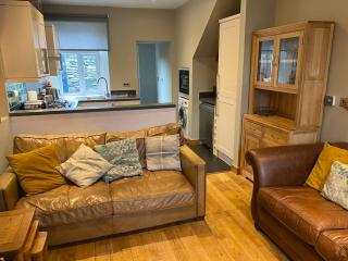 Riverside Cottage with secure bike storage - Staveley - 5