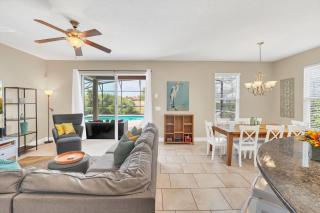 Ultimate Luxury Pool Getaway - 9