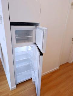 Downtown Studio 80 meters to metro and Free Parking - Oporto - 5