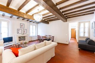 Large Apartment in the Historic Center of Parma - Parma - 1
