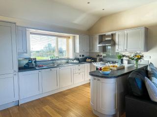 Branwen Holiday Cottage - Pentraeth - 9