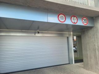 Terrace and free parking - Prague - 7