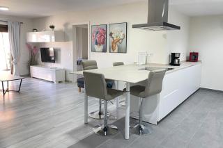 2 BEDROOM 2 BATHROOM APARTMENT in the heart of Fuengirola with big terrace and free parking space close to beach - 6