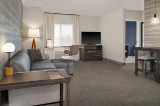 Residence Inn by Marriott Detroit Dearborn - Dearborn - 1