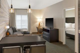 Residence Inn by Marriott Detroit Dearborn - Dearborn - 3