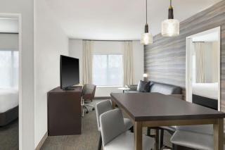 Residence Inn by Marriott Detroit Dearborn - Dearborn - 2