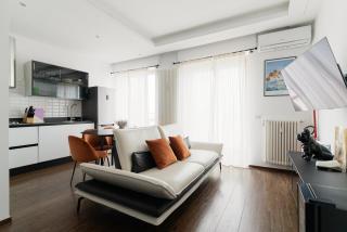 Superior Apt with balcony and parking - Milan - 3