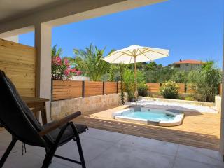 Villa Lojena Luxury studios with Jacuzzi for 2 - Murter - 2