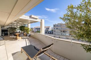 REF 823 - Cannes Center - Duplex apartment for rent - 9